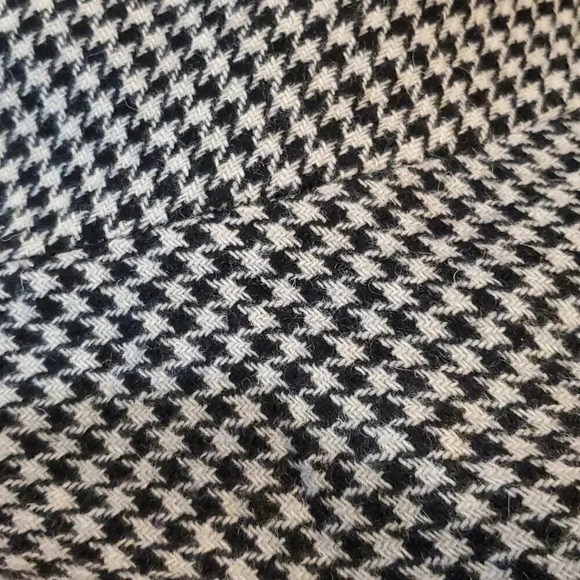 david n Vintage Houndstooth Wool Ruffled Skirt - Picture 5 of 13